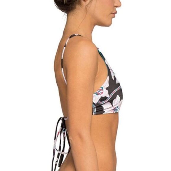 Revolve Tavik Blossom swim top floral reversible - Picture 2 of 7